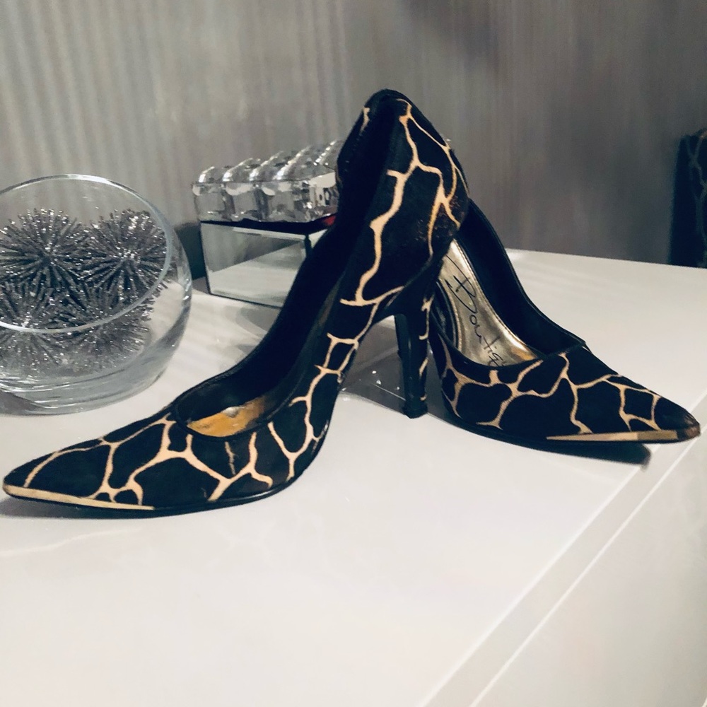 Beautiful Black and white animal print heels